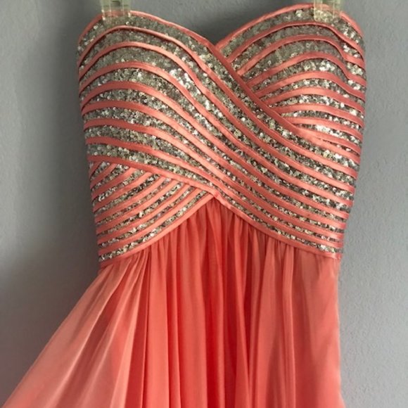 Strapless La Femme Formal/Prom Dress - Picture 2 of 5